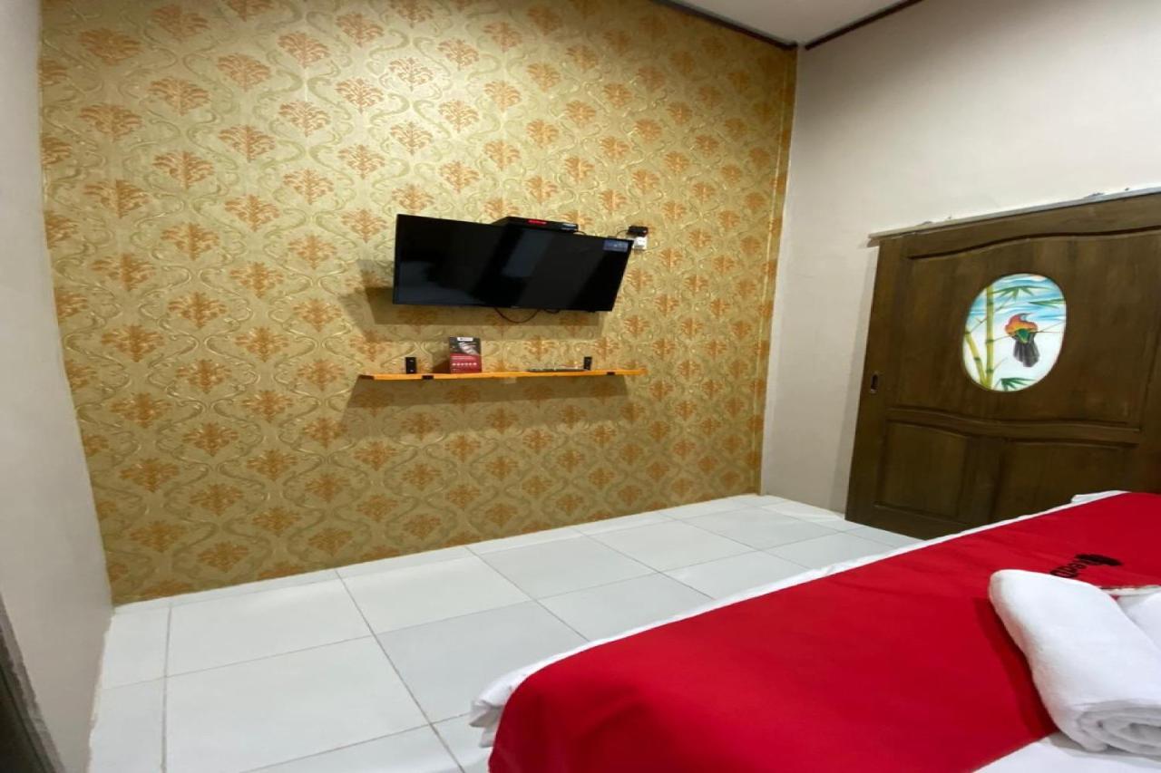 فندق Reddoorz Near Mojokerto Train Station المظهر الخارجي الصورة