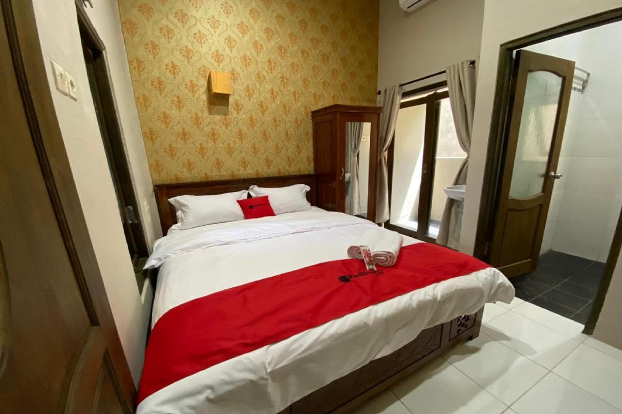 فندق Reddoorz Near Mojokerto Train Station المظهر الخارجي الصورة